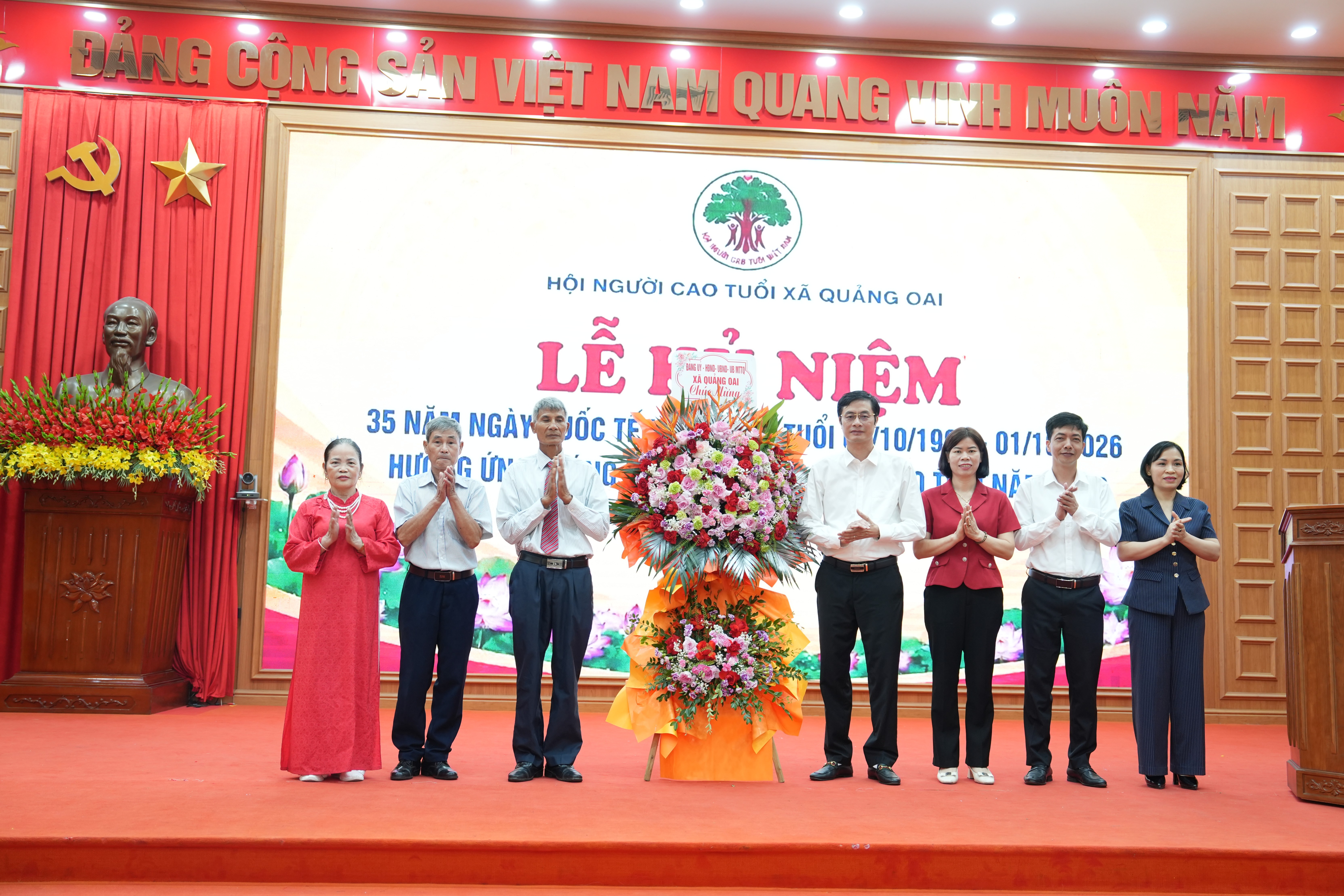 Xã Quảng Oai chăm lo, phát huy vai trò người cao tuổi trong cộng đồng