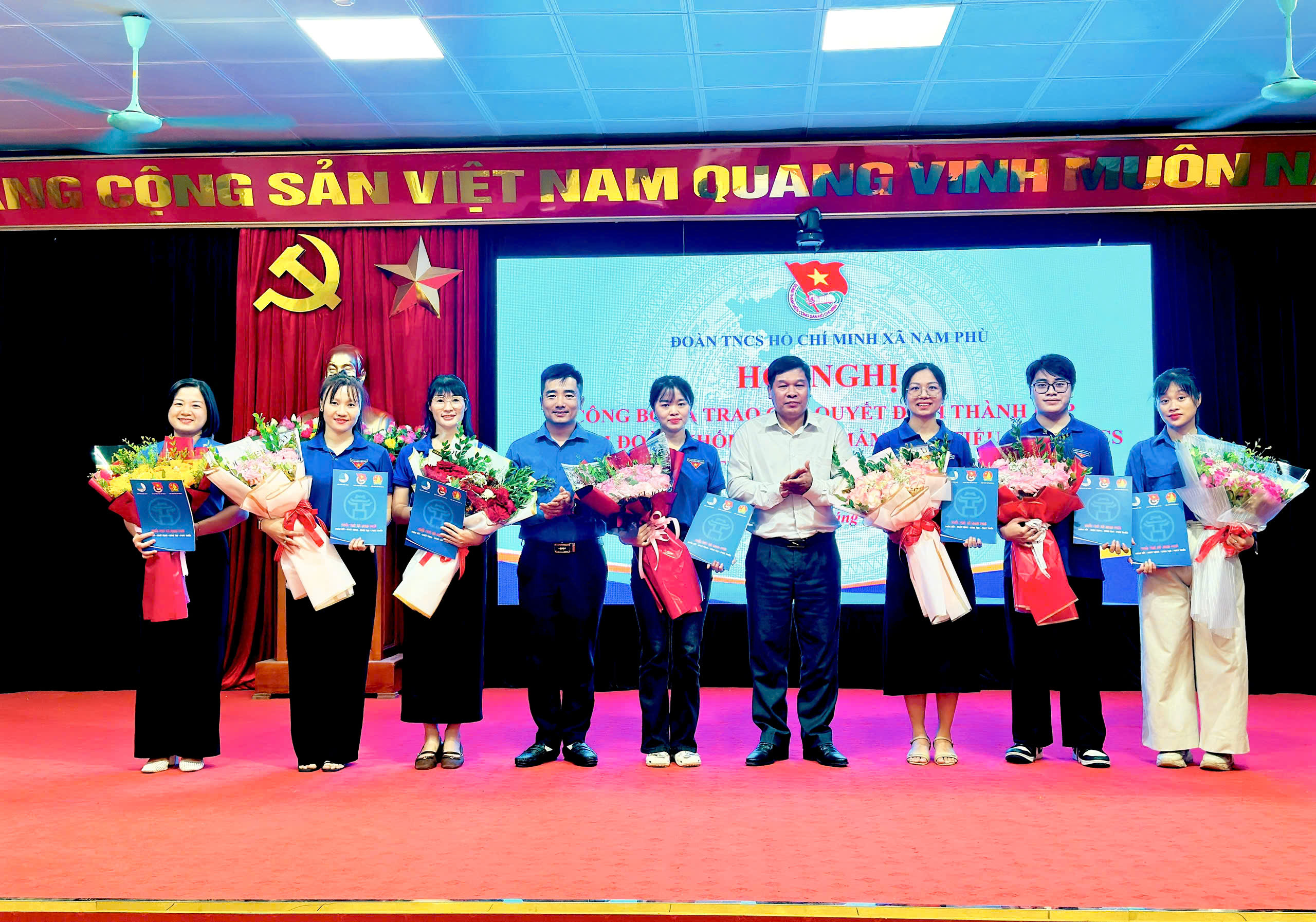 Xã Nam Phù kiện toàn 7 tổ chức Đoàn trong trường học với 204 đoàn viên