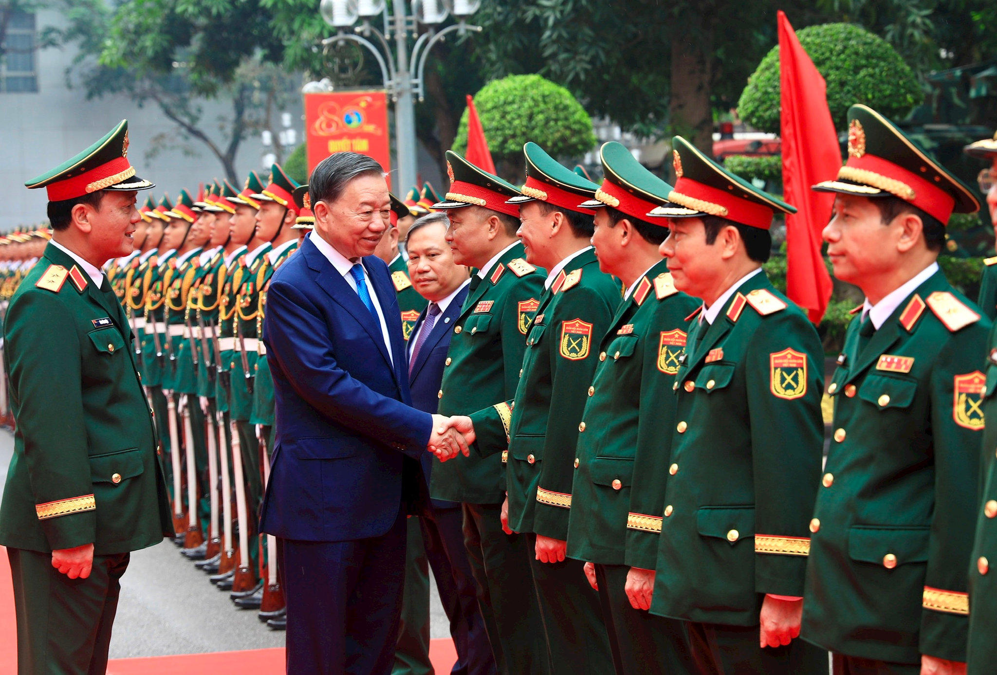Bộ Tư lệnh Thủ đô kỷ niệm 80 năm ngày truyền thống và đón nhận Danh hiệu Anh hùng Lực lượng vũ trang Nhân dân
