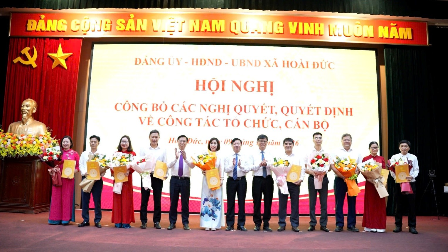Xã Hoài Đức kiện toàn 5 phòng chuyên môn, thành lập 13 chi bộ trực thuộc Đảng ủy