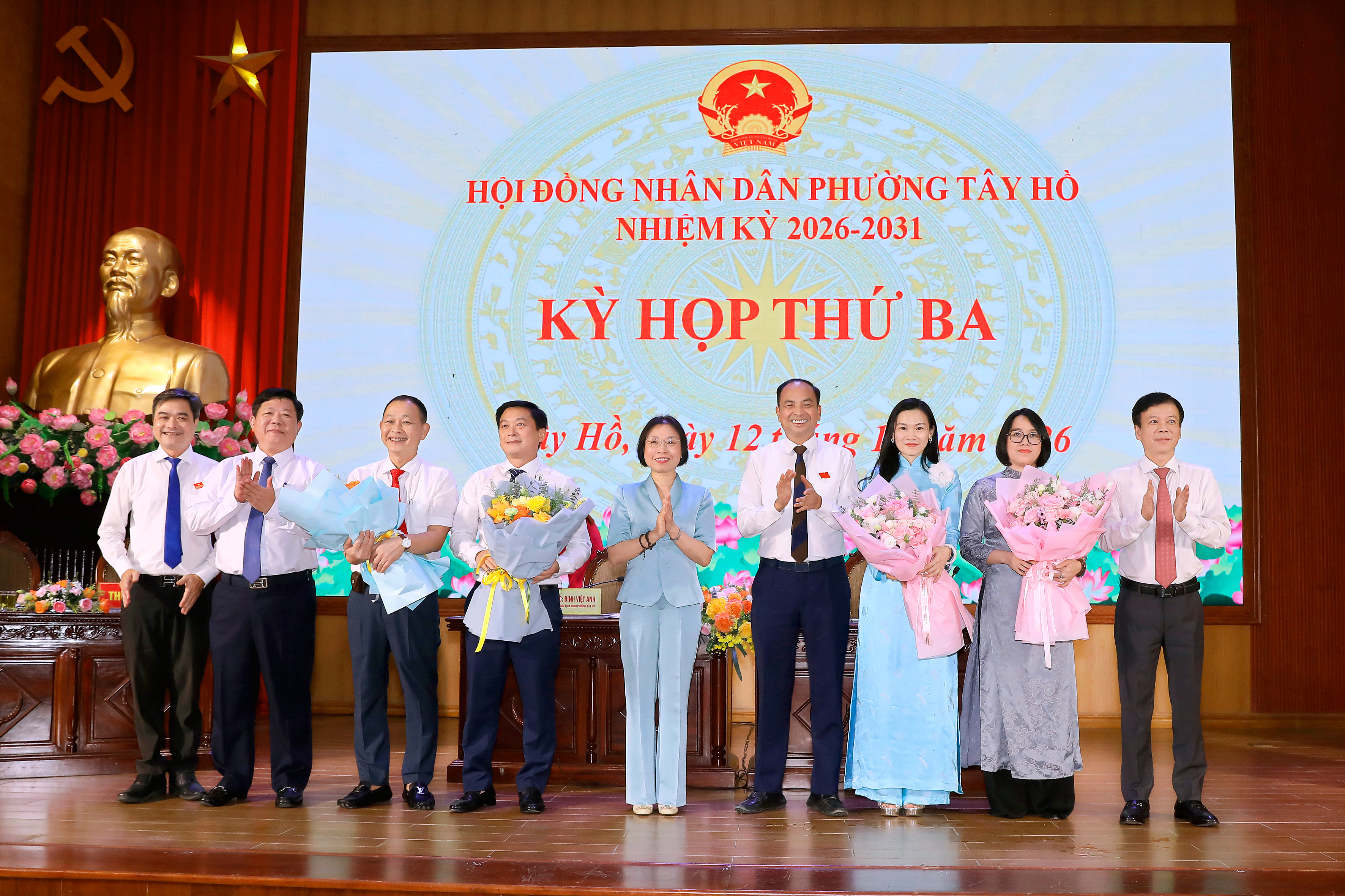 Phường Tây Hồ tổ chức lại bộ máy chuyên môn và điều chỉnh kế hoạch đầu tư công