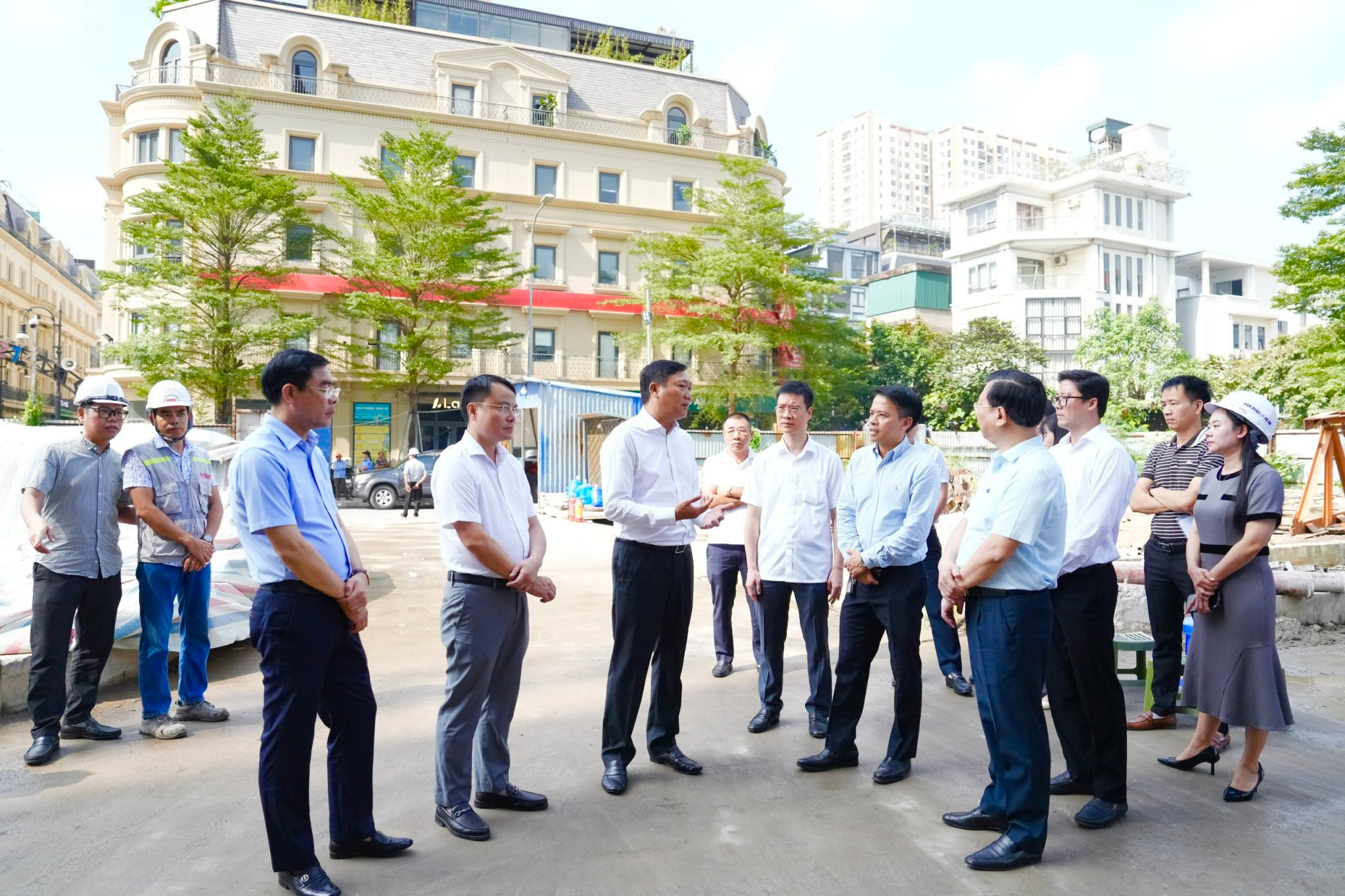Hà Nội: Chủ động tháo gỡ khó khăn, rút ngắn tiến độ dự án nhà ở tái định cư, nhà ở xã hội