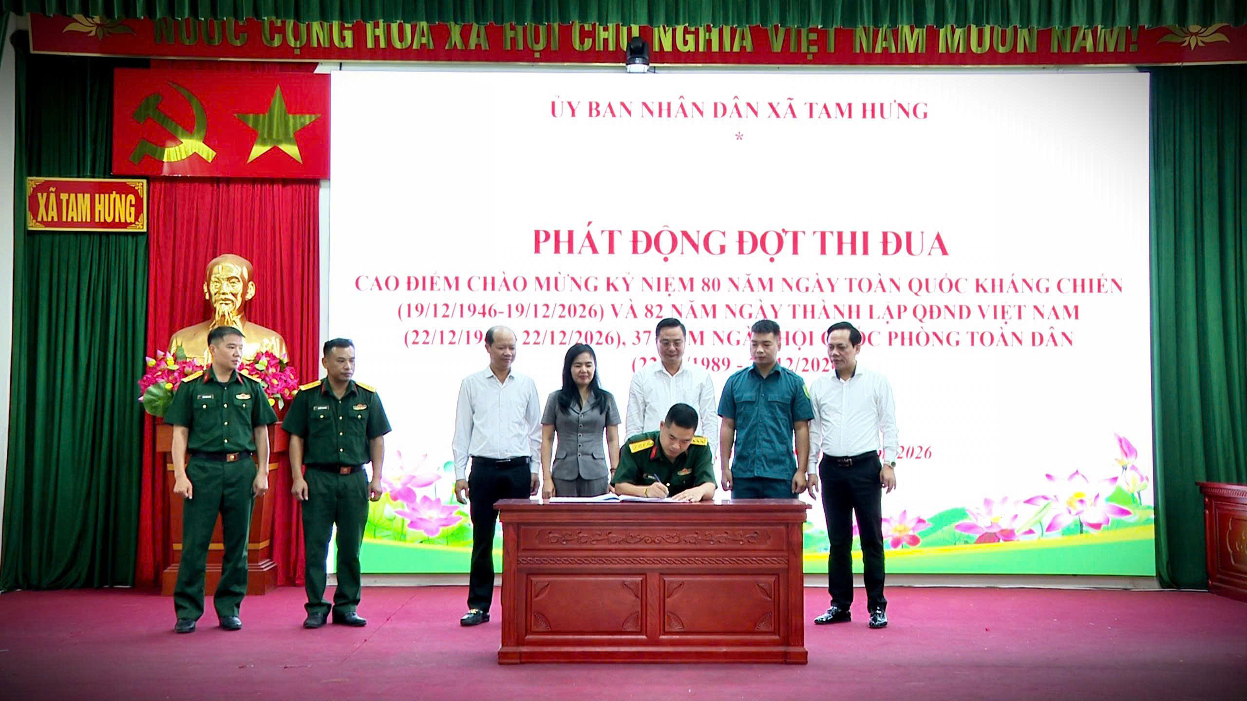 Xã Tam Hưng phát động đợt thi đua cao điểm “80 ngày thi đua quyết thắng - Viết tiếp bản hùng ca”