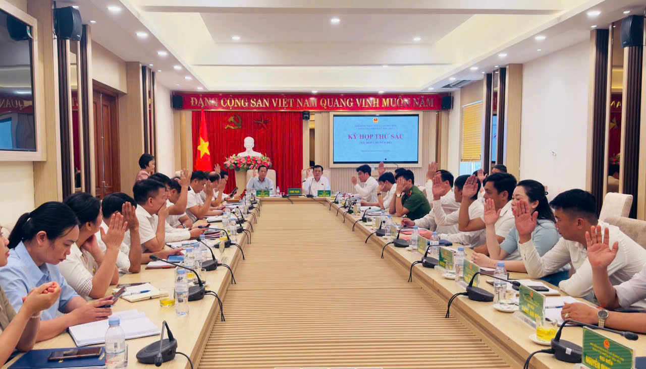  HĐND xã Hương Sơn tổ chức Kỳ họp thứ sáu, khóa XXI, nhiệm kỳ 2026-2031 xem xét, thông qua nhiều nội dung quan trọng