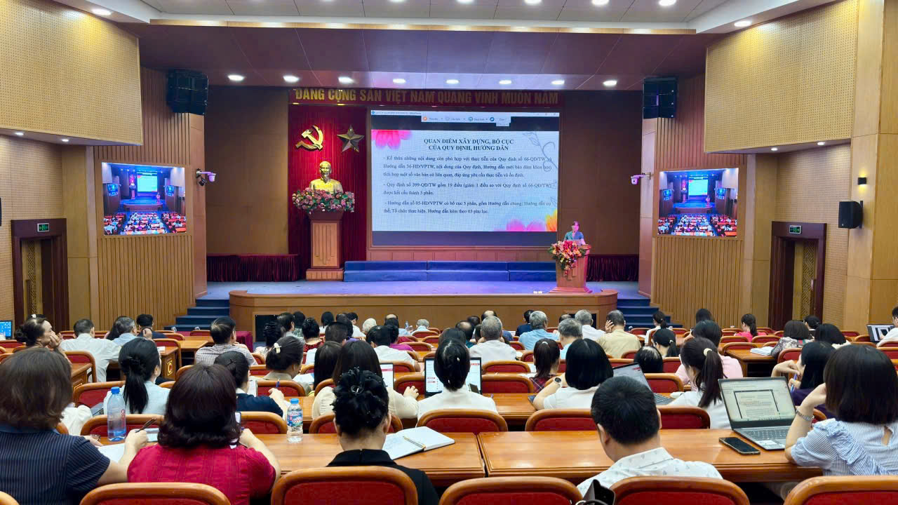Đảng ủy phường Thanh Xuân chuẩn hóa nghiệp vụ văn thư, lưu trữ trong các tổ chức Đảng