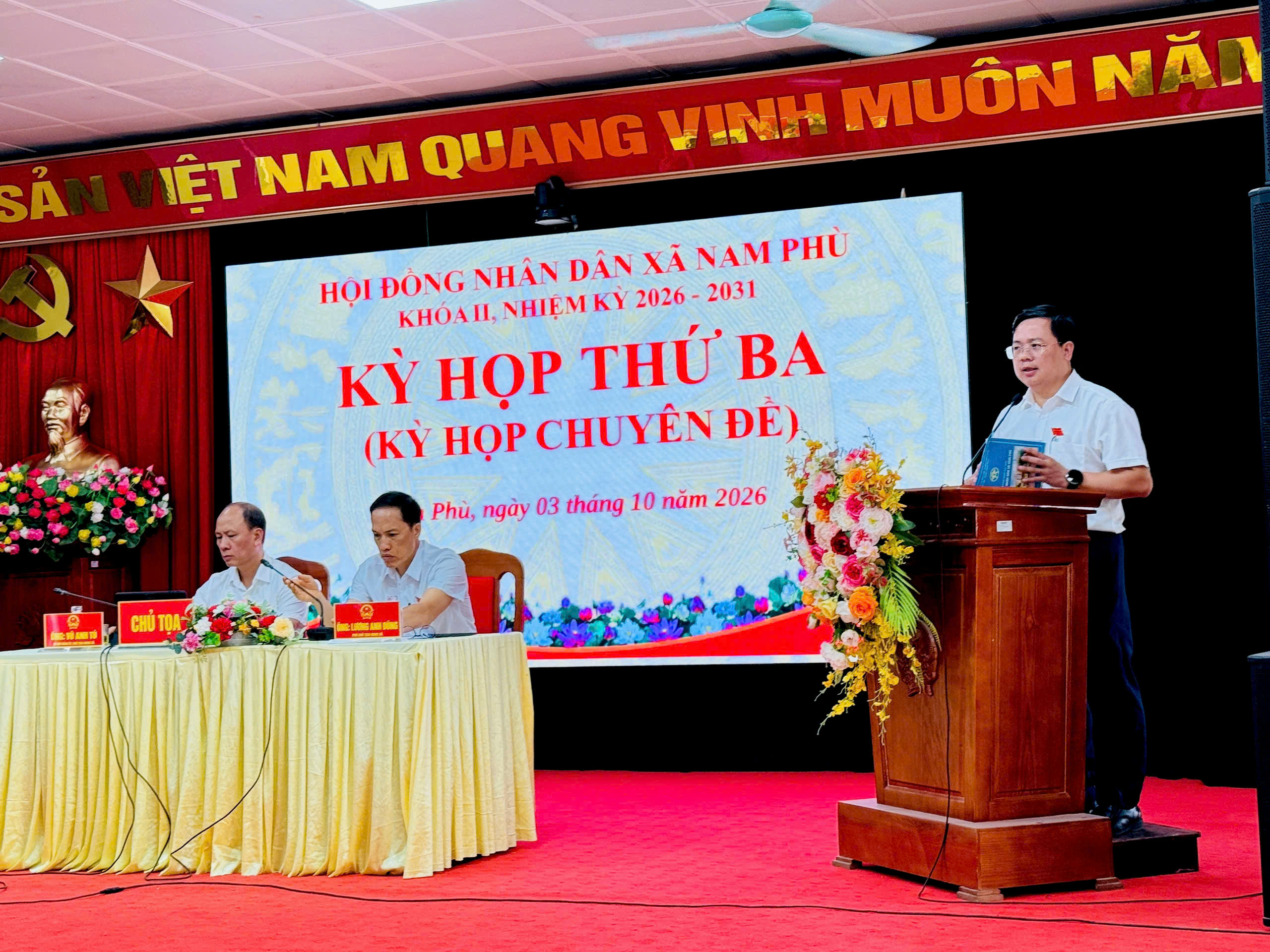 HĐND xã Nam Phù quyết nghị tổ chức lại 5 phòng chuyên môn thuộc UBND xã, điều chỉnh kế hoạch đầu tư công