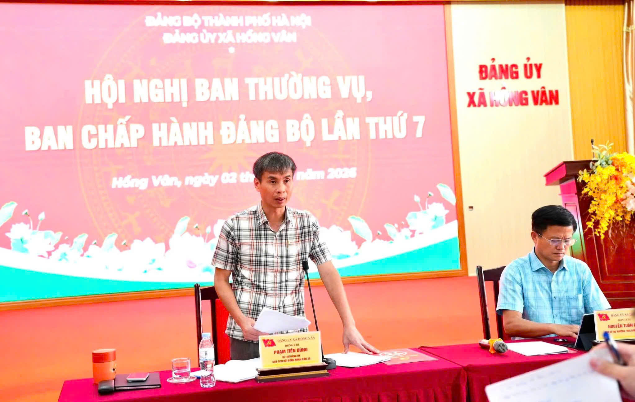 Xã Hồng Vân rà soát tổ chức bộ máy, đầu tư công và quản lý trật tự trên địa bàn