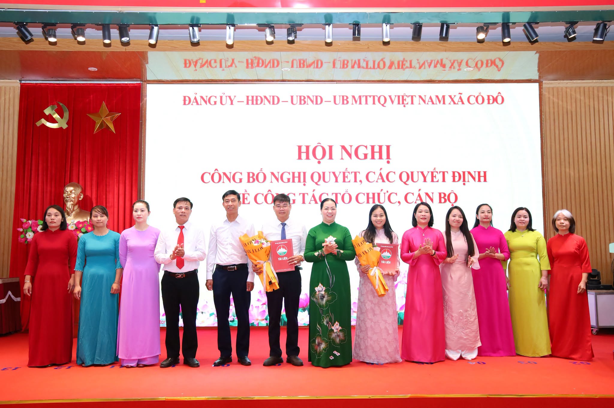Xã Cổ Đô kiện toàn tổ chức bộ máy, phát động xây dựng Quỹ “Vì người nghèo”