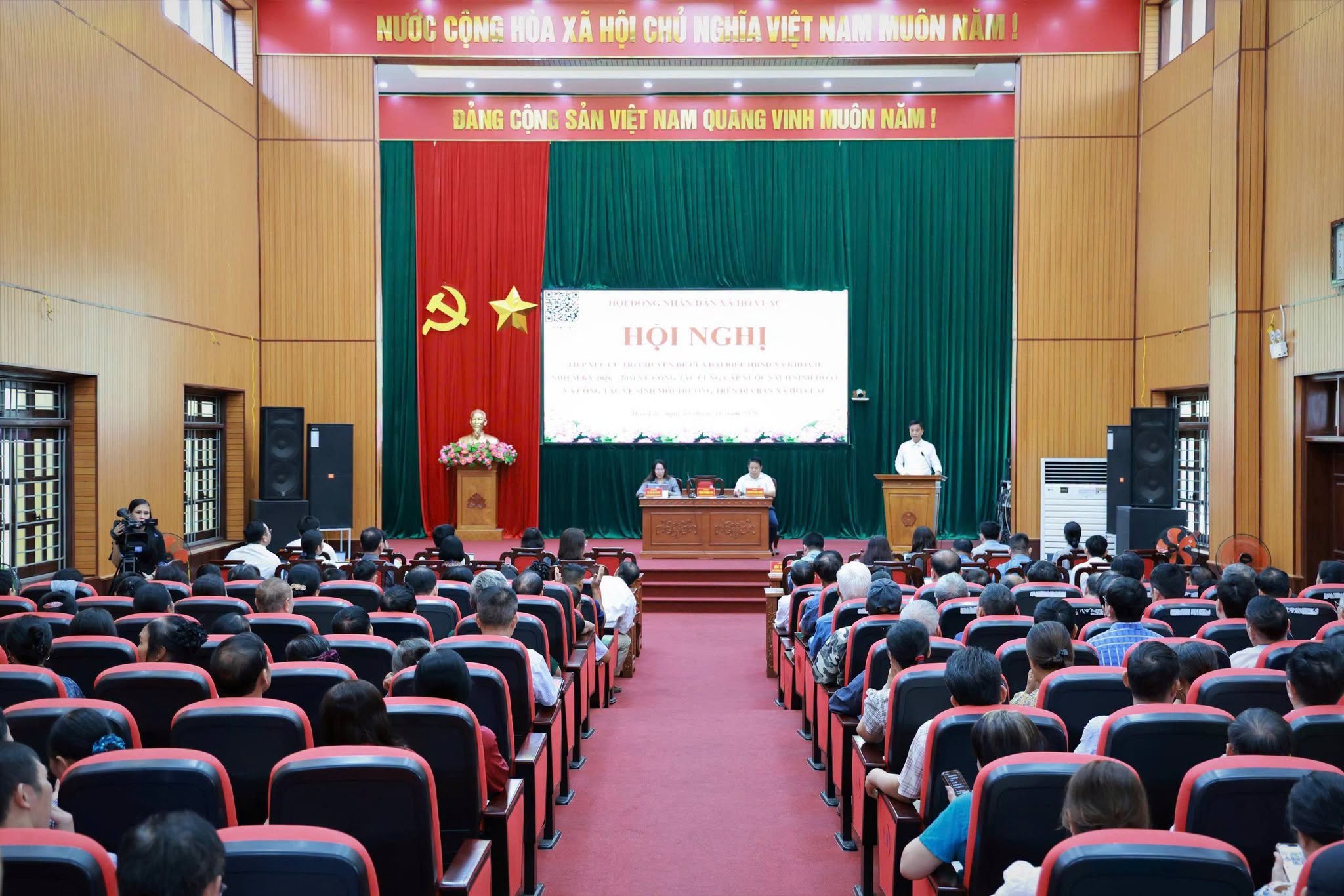 HĐND xã Hoà Lạc tổ chức hội nghị tiếp xúc cử tri chuyên đề về cung cấp nước sạch và vệ sinh môi trường