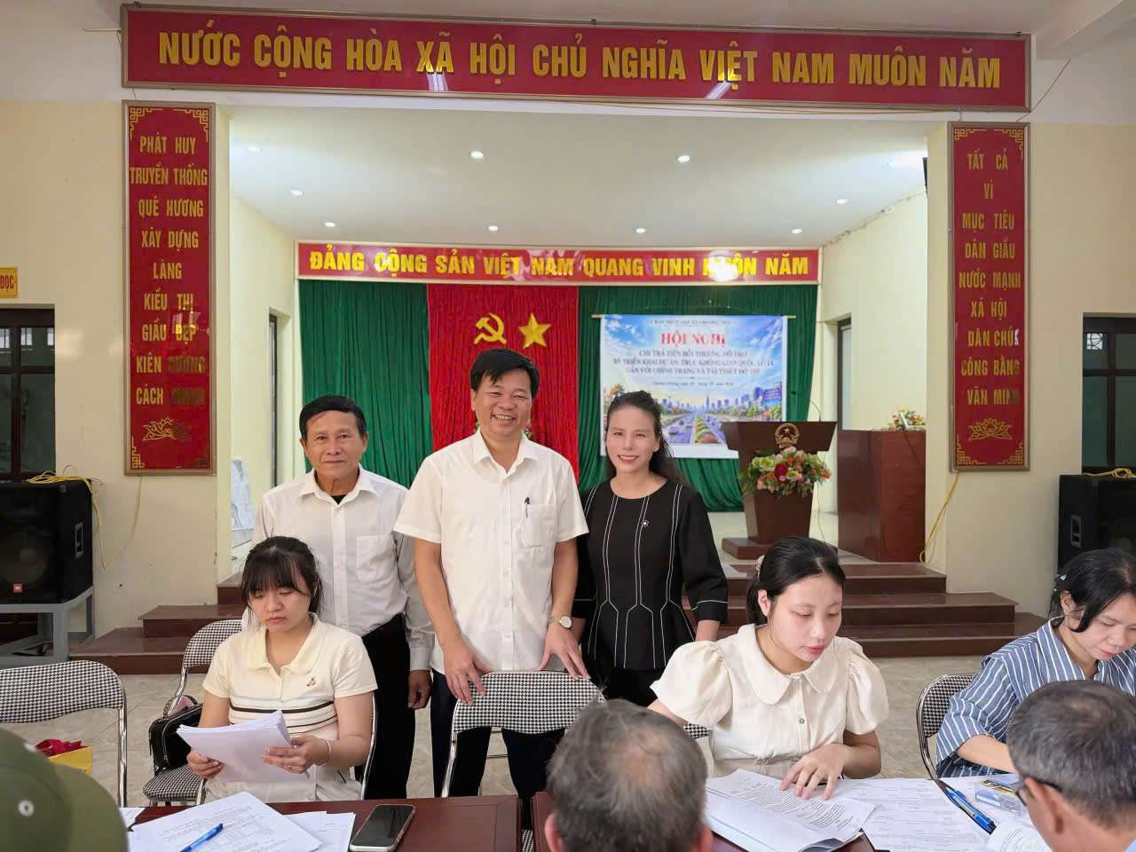Xã Chương Dương chi trả bồi thường, hỗ trợ giải phóng mặt bằng Dự án Trục không gian Quốc lộ 1A
