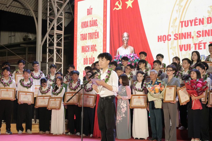 Xã Thư Lâm lan tỏa truyền thống hiếu học từ những gương mặt trẻ tiêu biểu