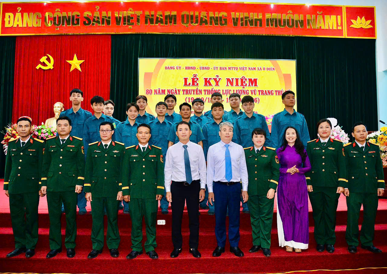 Xã Ô Diên kỷ niệm 80 năm Ngày truyền thống Lực lượng vũ trang Thủ đô, khen thưởng 28 tập thể, cá nhân