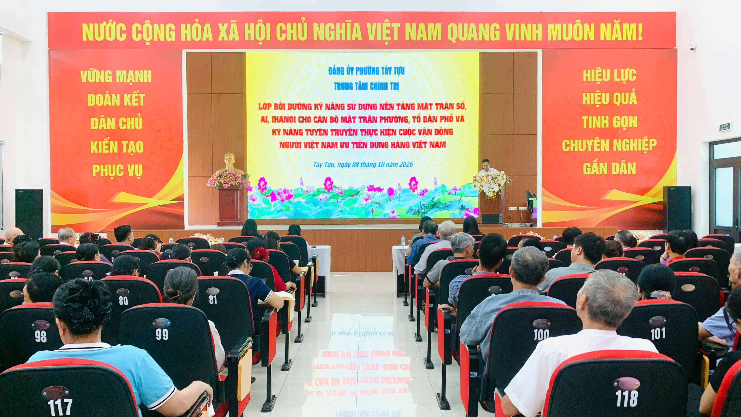 Phường Tây Tựu bồi dưỡng kỹ năng ứng dụng AI, Mặt trận số và tuyên truyền hàng Việt Nam