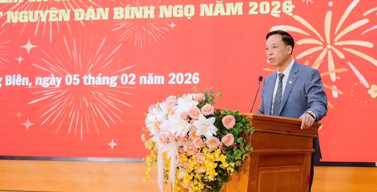 Phường Long Biên trao Bằng chúc thọ Chủ tịch UBND thành phố Hà Nội cho các cụ tròn 90 tuổi dịp Xuân Bính Ngọ 2026