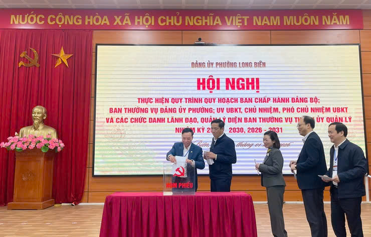 Phường Long Biên triển khai quy hoạch cán bộ nhiệm kỳ 2025-2030, 2026-2031, chủ động chuẩn bị nguồn nhân sự chiến lược