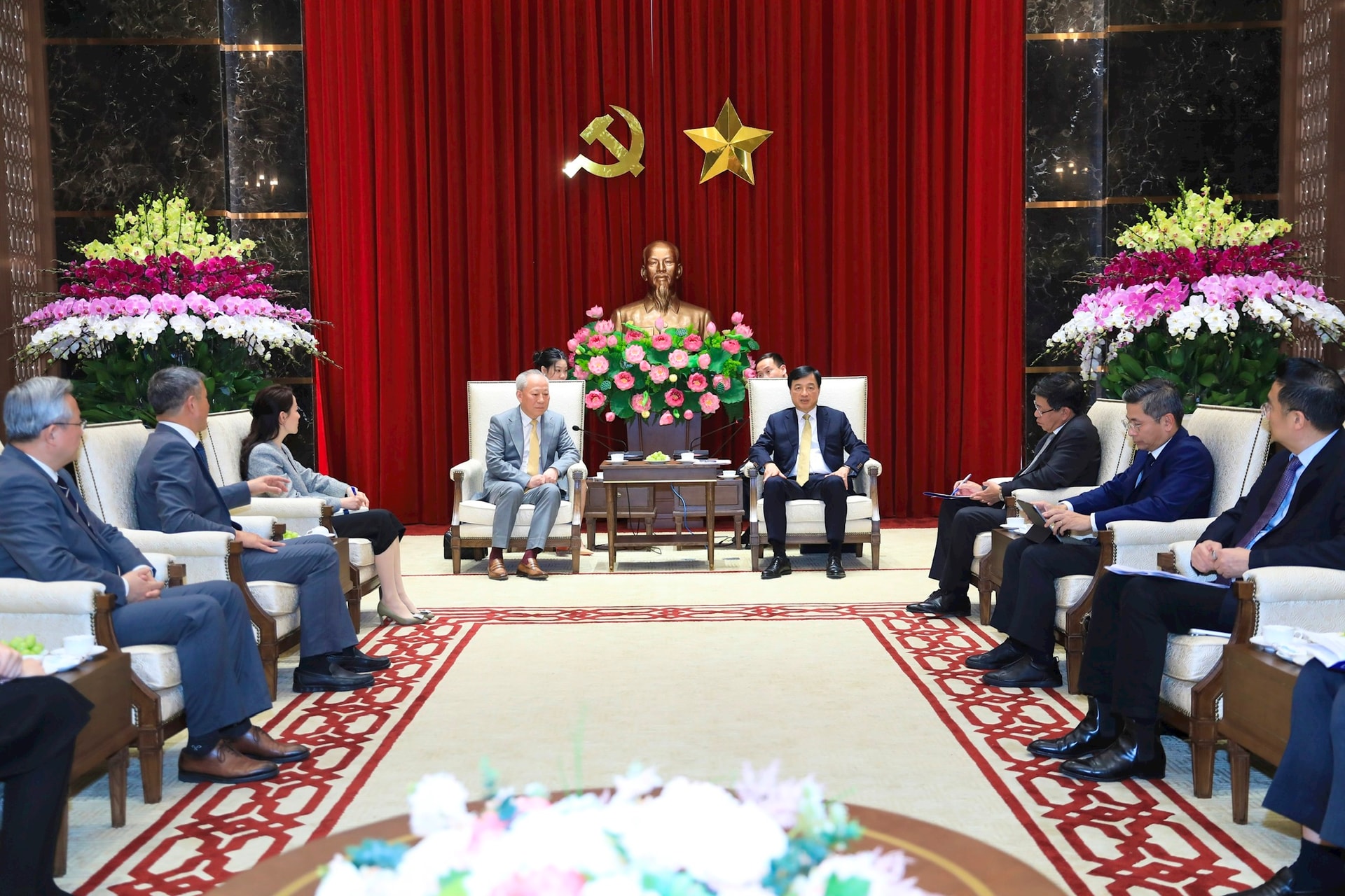 Nhịp độ phát triển khẩn trương đòi hỏi cách tiếp cận khác biệt trong đầu tư hạ tầng