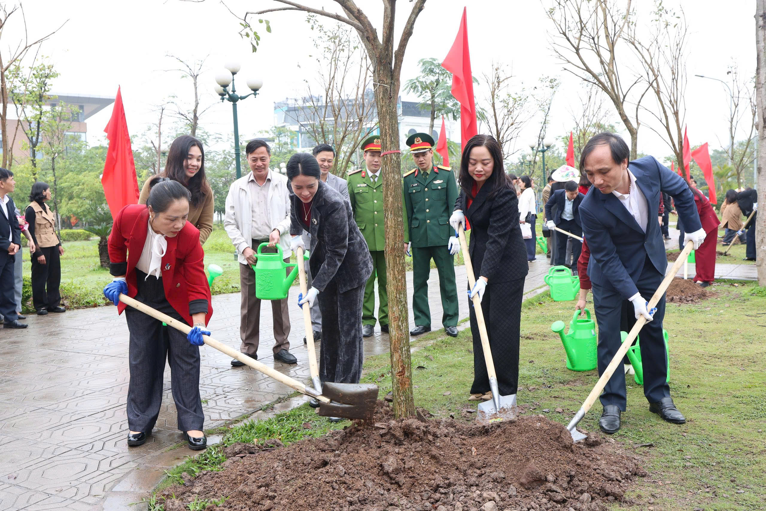 Năm 2026, xã Vân Đình phấn đấu trồng ít nhất 2.000 cây xanh trên các tuyến đường và khu vực công cộng 