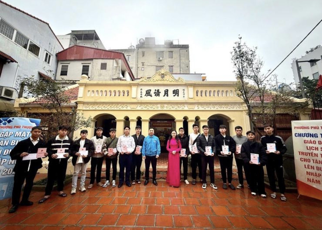 Tuổi trẻ phường Phú Thượng hun đúc lý tưởng sống, tinh thần trách nhiệm của thanh niên đối với quê hương, đất nước