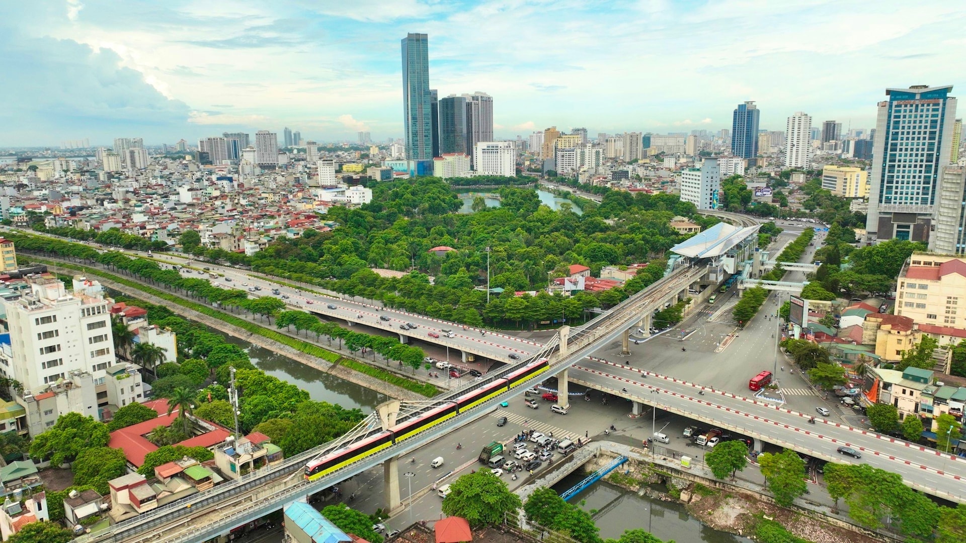 Hà Nội ban hành Chương trình hành động thực hiện Nghị quyết Đại hội XIV của Đảng