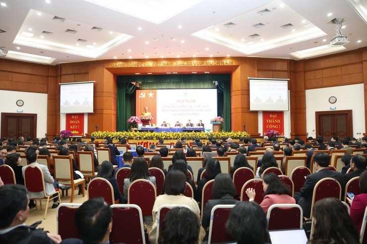 Hà Nội bứt phá sau phục hồi, sẵn sàng triển khai cơ chế đặc thù và các công trình chiến lược