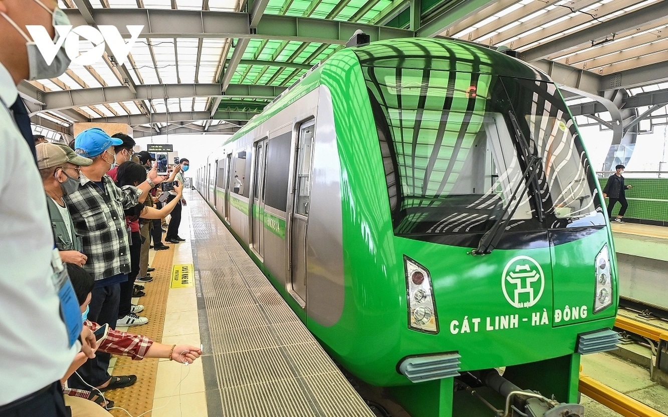 Tăng cường năng lực vận tải công cộng phục vụ người dân dịp Tết Dương lịch 2026