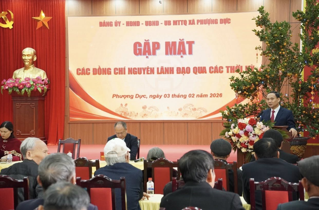 Xã Phượng Dực phát huy truyền thống, củng cố đoàn kết qua gặp mặt các thế hệ lãnh đạo