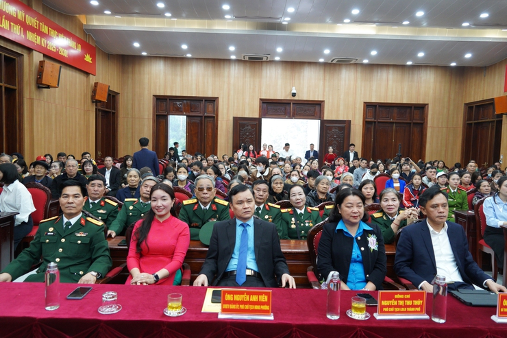 Lan tỏa tinh thần đoàn kết, sẻ chia từ chương trình “Tết sum vầy - Xuân ơn Đảng” tại phường Chương Mỹ