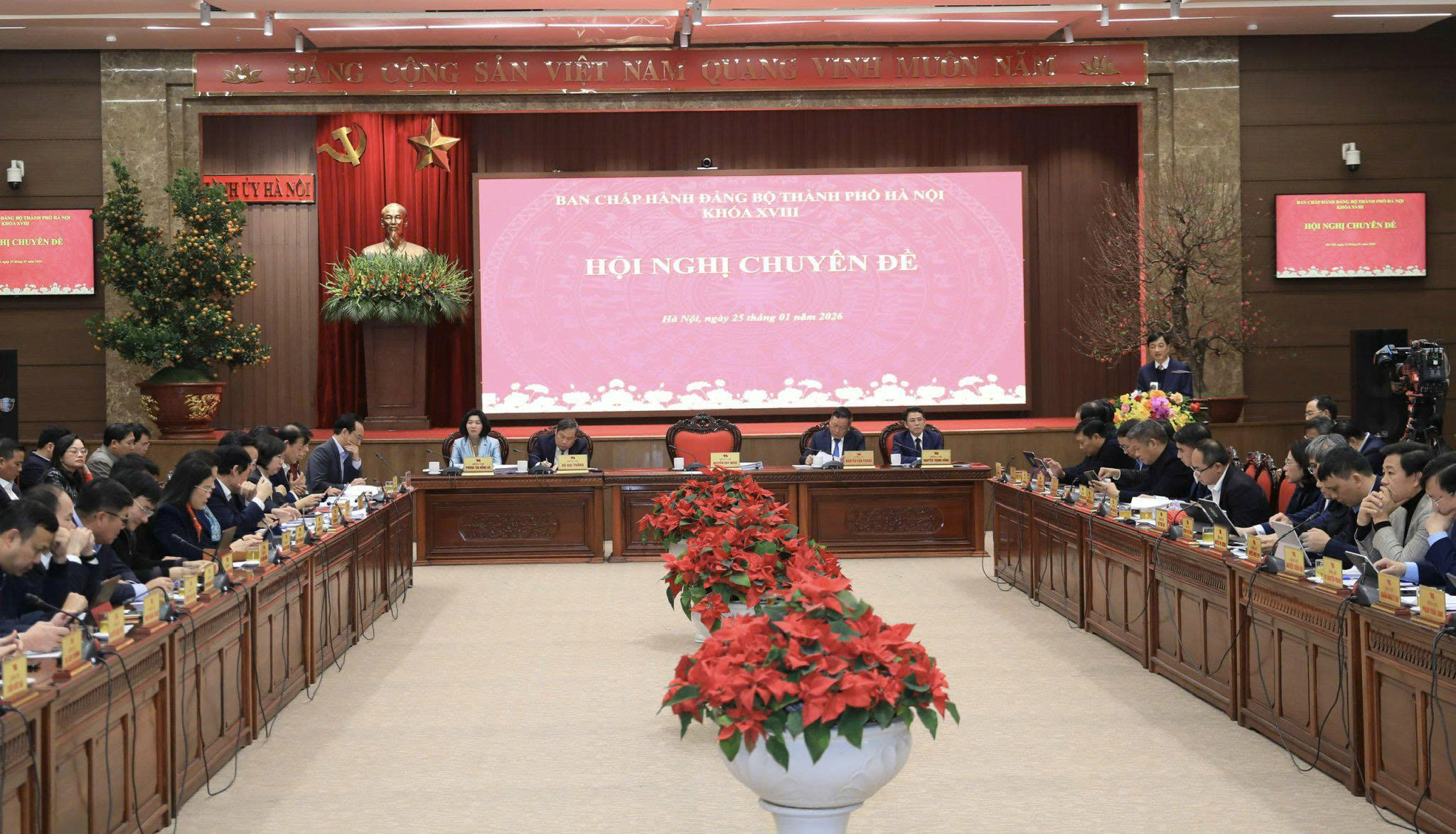 Thành ủy Hà Nội ban hành Nghị quyết 06, chốt loạt quyết sách lớn về đầu tư công và các dự án chiến lược của Thủ đô