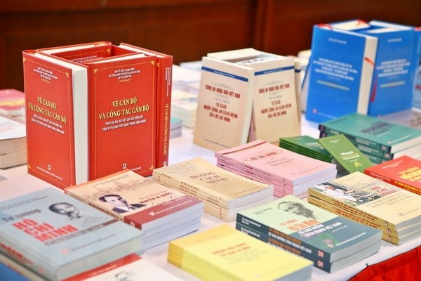 Hướng dẫn thực hiện toàn diện công tác lý luận chính trị, lịch sử Đảng năm 2026