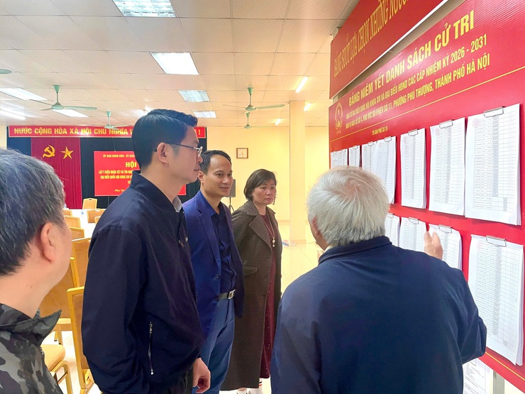 Phường Phú Thượng kiểm tra, giám sát công tác chuẩn bị bầu cử tại các điểm bỏ phiếu
