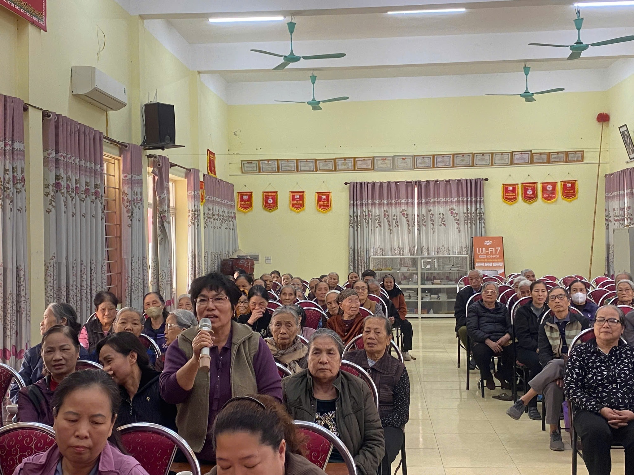 Xã Chuyên Mỹ tổ chức lấy ý kiến cử tri nơi cư trú đối với người ứng cử HĐND, bảo đảm dân chủ, đúng quy trình