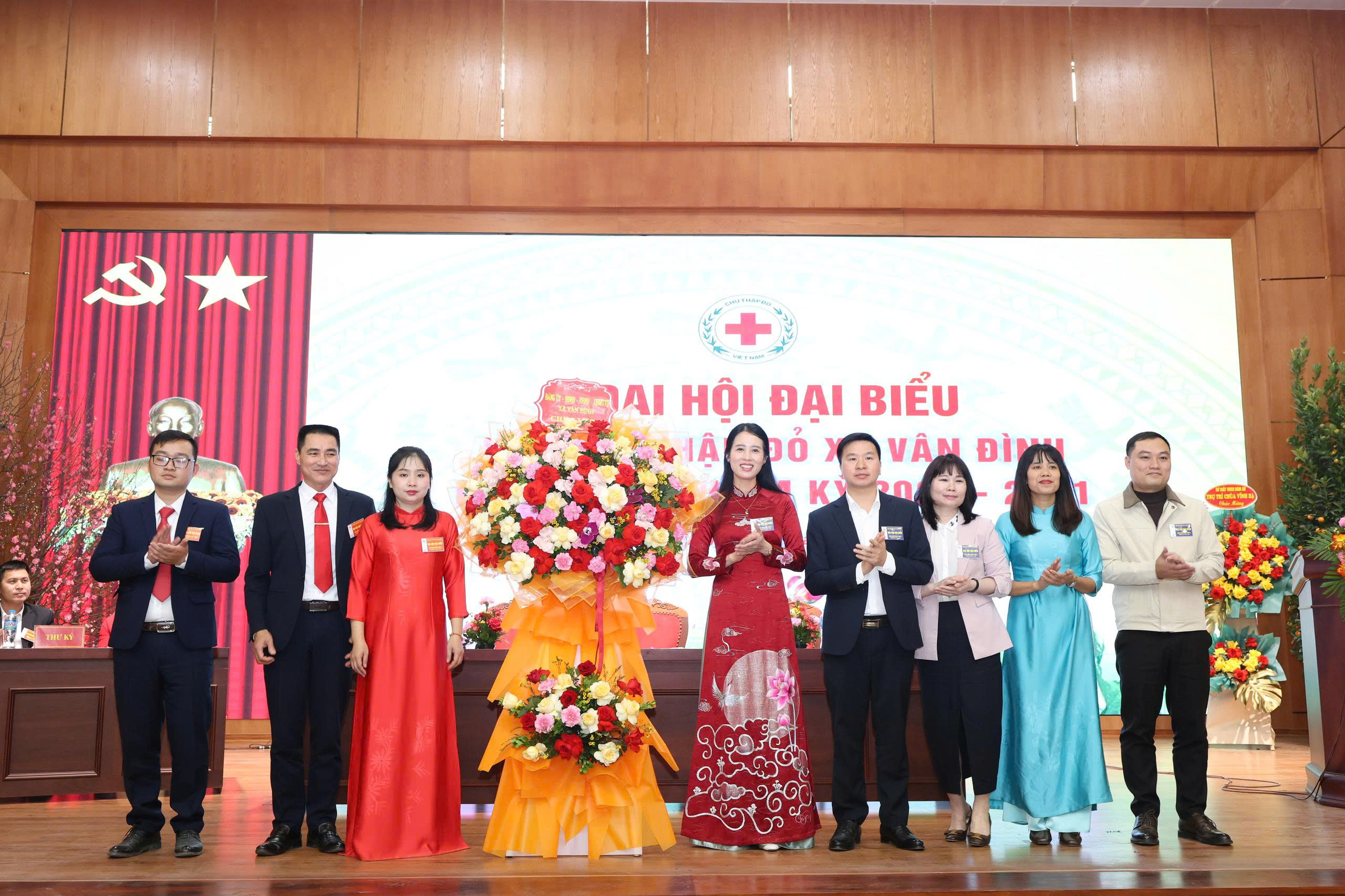 Hội Chữ Thập đỏ xã Vân Đình cần đổi mới hoạt động nhân đạo theo hướng chuyển từ hỗ trợ đơn thuần sang hỗ trợ có địa chỉ, có theo dõi, hỗ trợ lâu dài