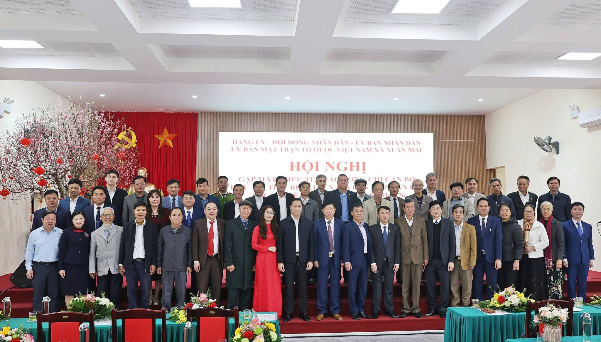 Xã Xuân Mai gặp mặt cán bộ hưu trí tiêu biểu, phát huy trí tuệ, kinh nghiệm xây dựng địa phương phát triển bền vững
