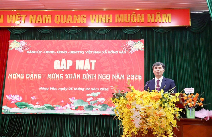 Xã Hồng Vân gặp mặt đầu Xuân, chào mừng thành công Đại hội XIV của Đảng