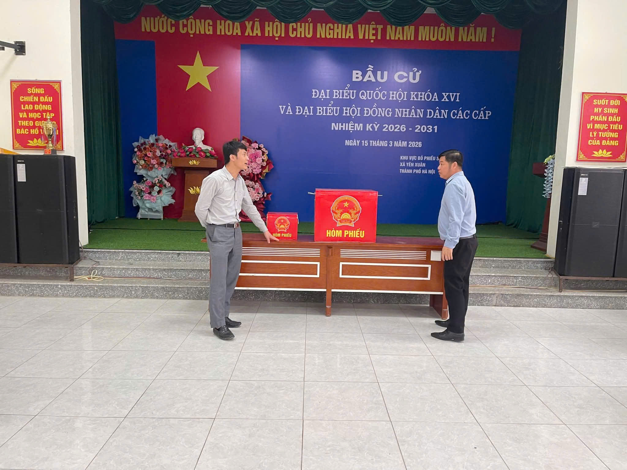 Xã Yên Xuân kiểm tra công tác chuẩn bị bầu cử tại 24 khu vực bỏ phiếu