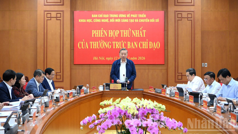 Phát triển khoa học, công nghệ phải hướng mạnh vào việc giải quyết những bài toán thực tiễn