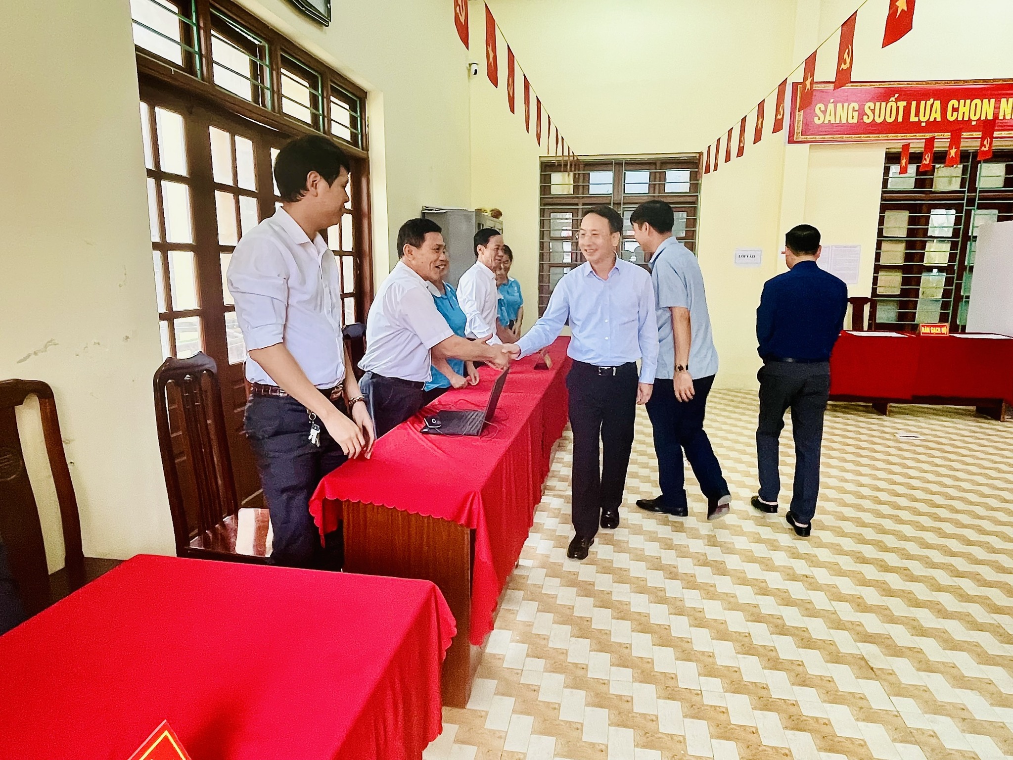 Trưởng Ban Nội chính Thành uỷ Trần Đình Cảnh: Tiếp tục đẩy mạnh công tác tuyên truyền, vận động để cử tri nắm rõ thời gian, địa điểm và ý nghĩa của cuộc bầu cử