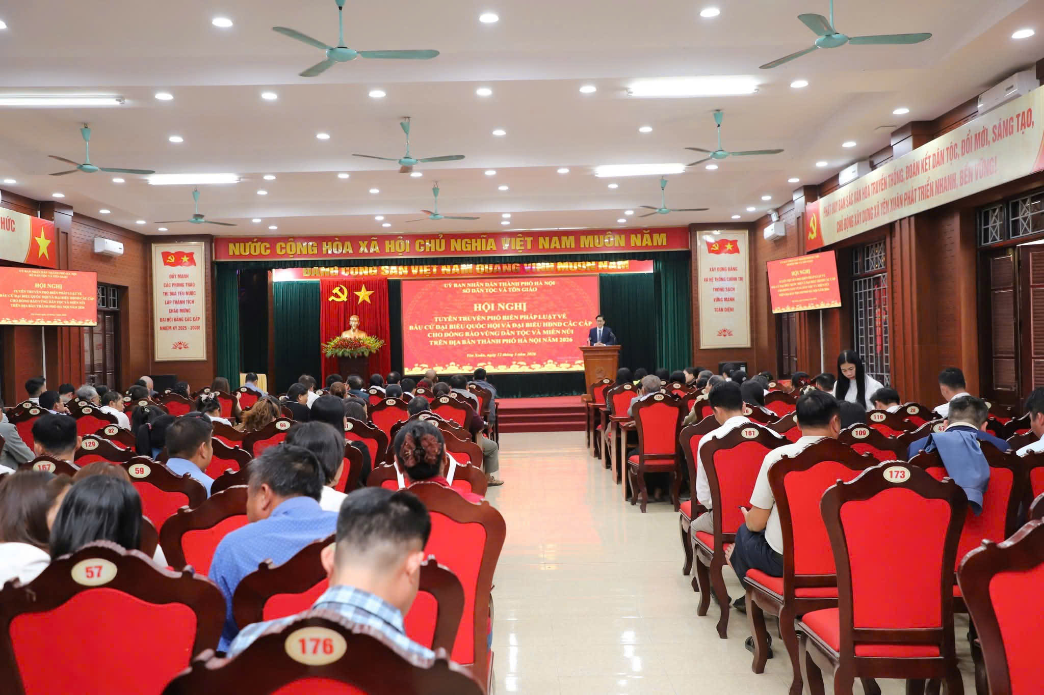 Tăng cường tuyên truyền pháp luật bầu cử cho đồng bào dân tộc tại xã Yên Xuân