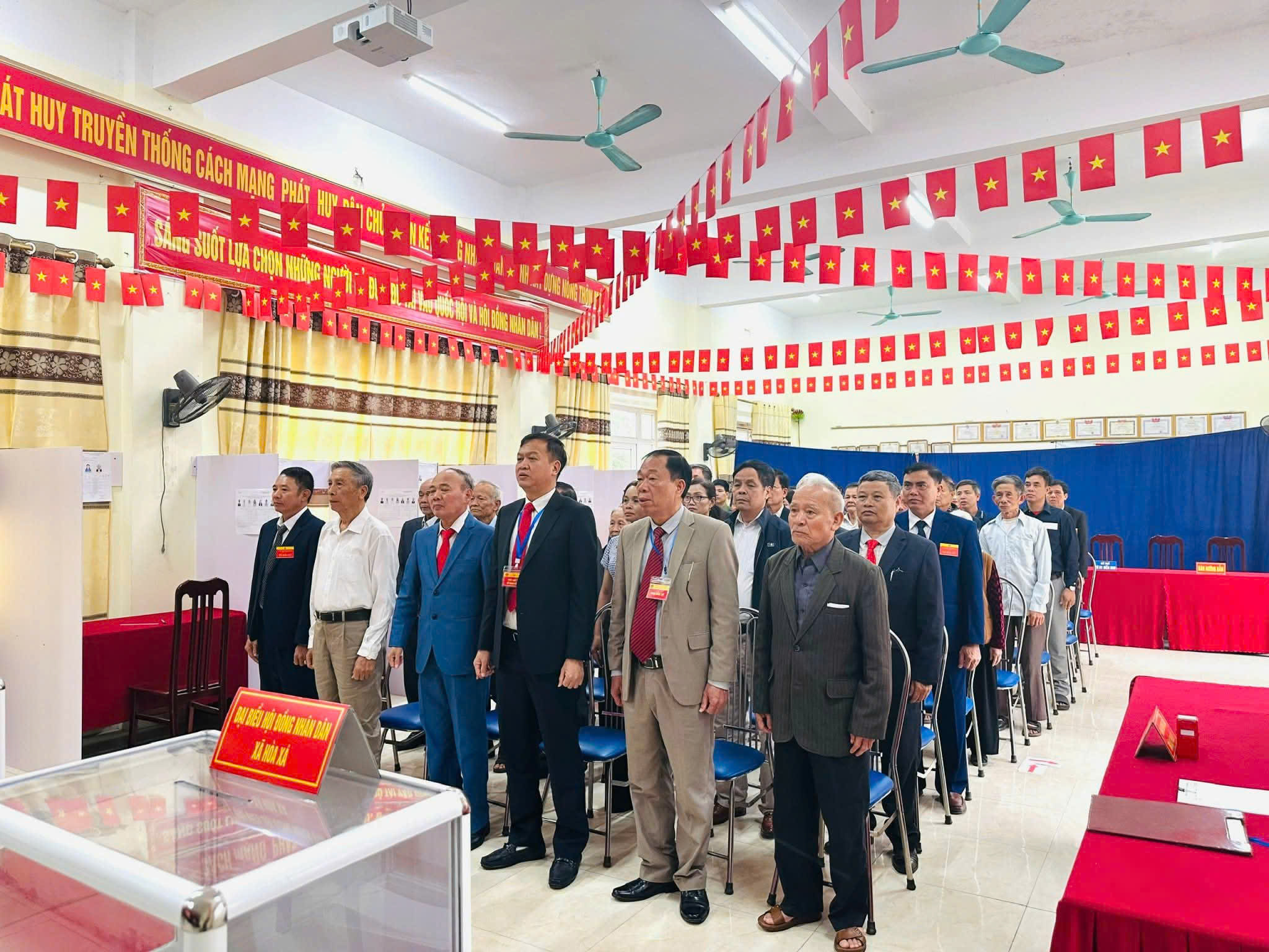 Hơn 46.000 cử tri xã Hòa Xá nô nức tham gia ngày hội bầu cử
