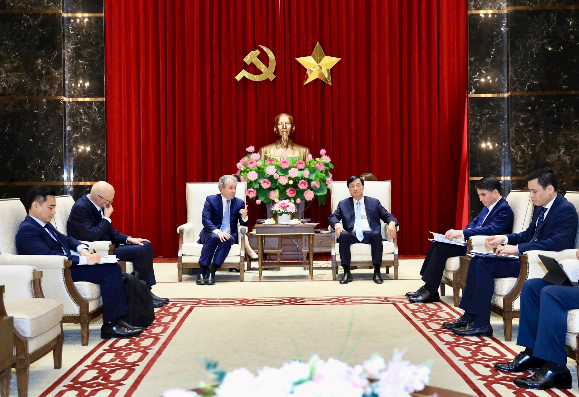Hà Nội thúc đẩy hợp tác với Tập đoàn Rosen Partners (Hoa Kỳ) phát triển đô thị thông minh