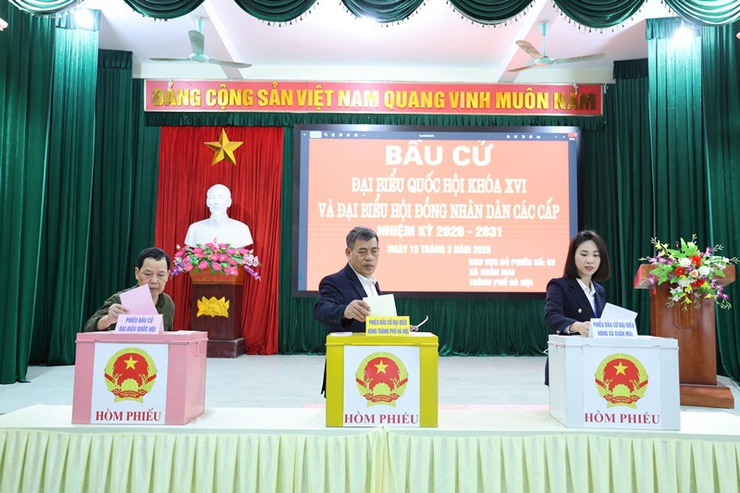 Xã Xuân Mai tổ chức thành công ngày bầu cử, không khí phấn khởi, an toàn, đúng luật