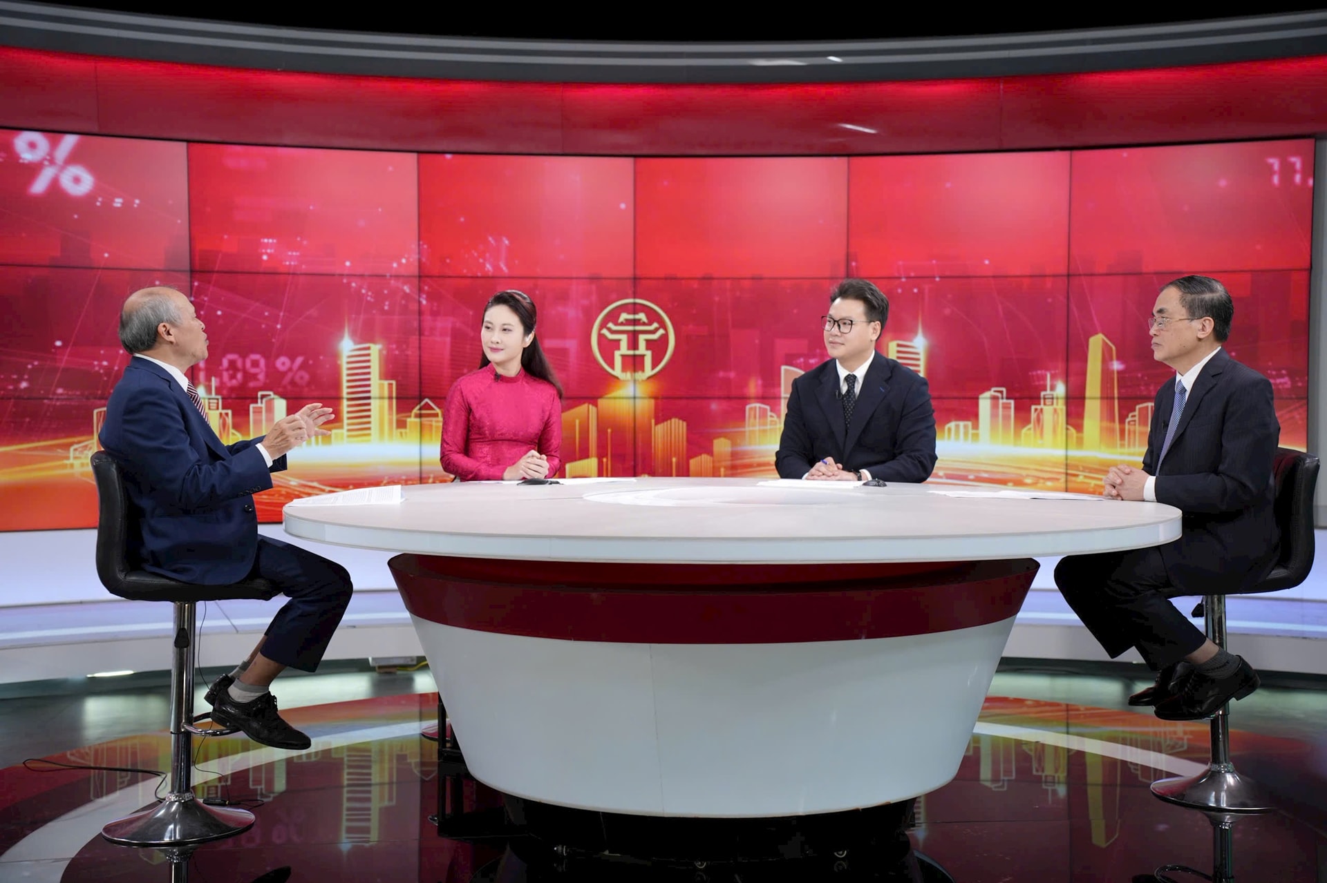 Đảng bộ thành phố Hà Nội: Tiên phong đổi mới, kiến tạo phát triển