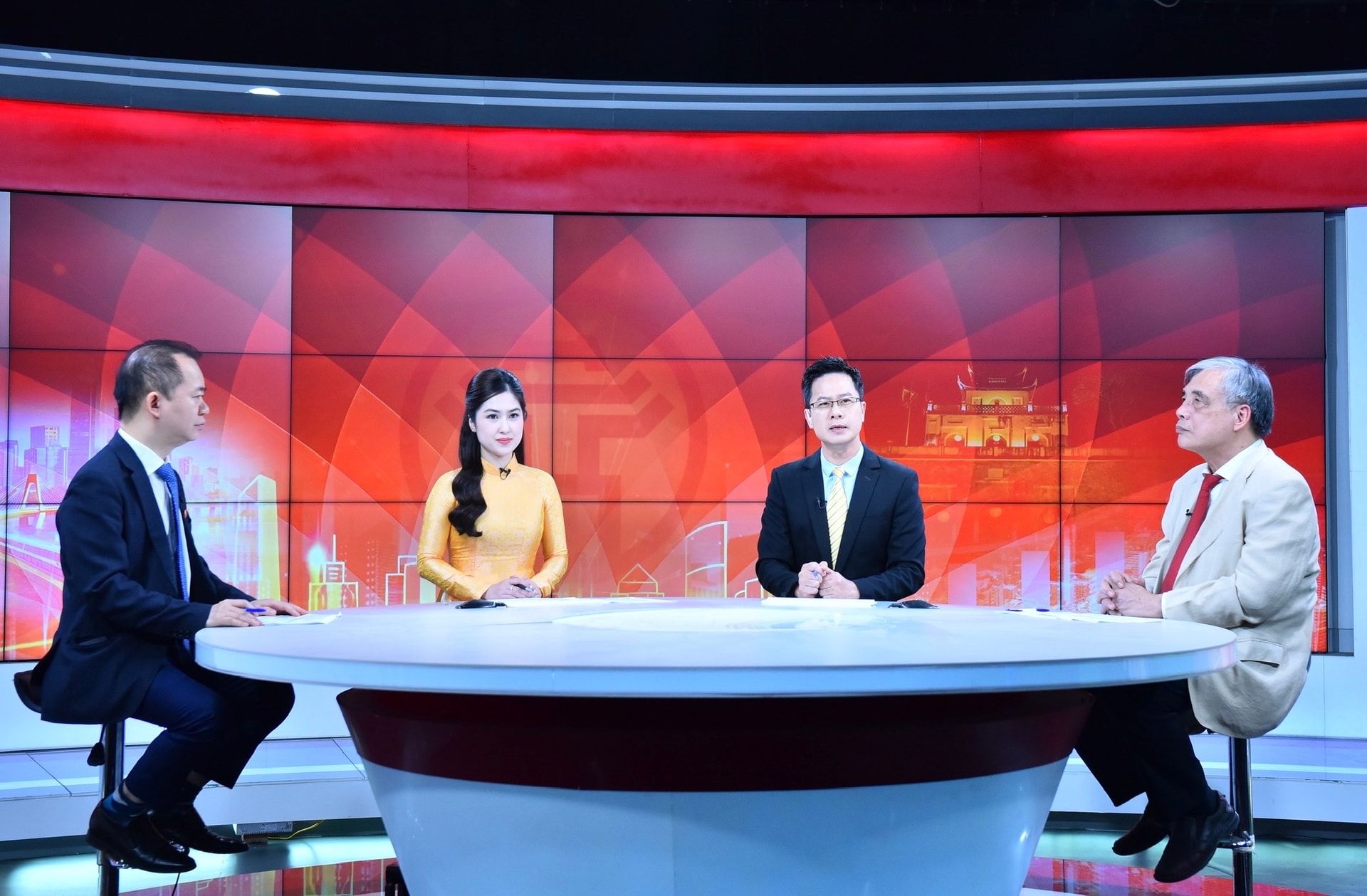 Thực hiện Nghị quyết số 79 và số 80-NQ/TƯ: Hà Nội tiên phong lan tỏa động lực phát triển nhanh, bền vững
