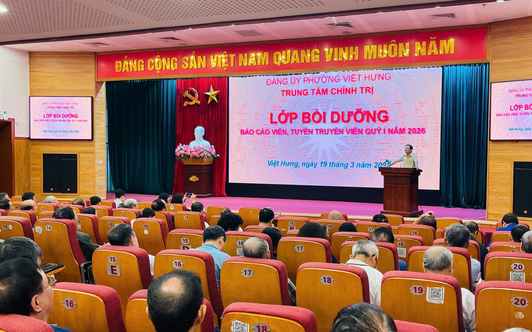 Nâng cao chất lượng đội ngũ báo cáo viên, củng cố nền tảng công tác tuyên truyền cơ sở