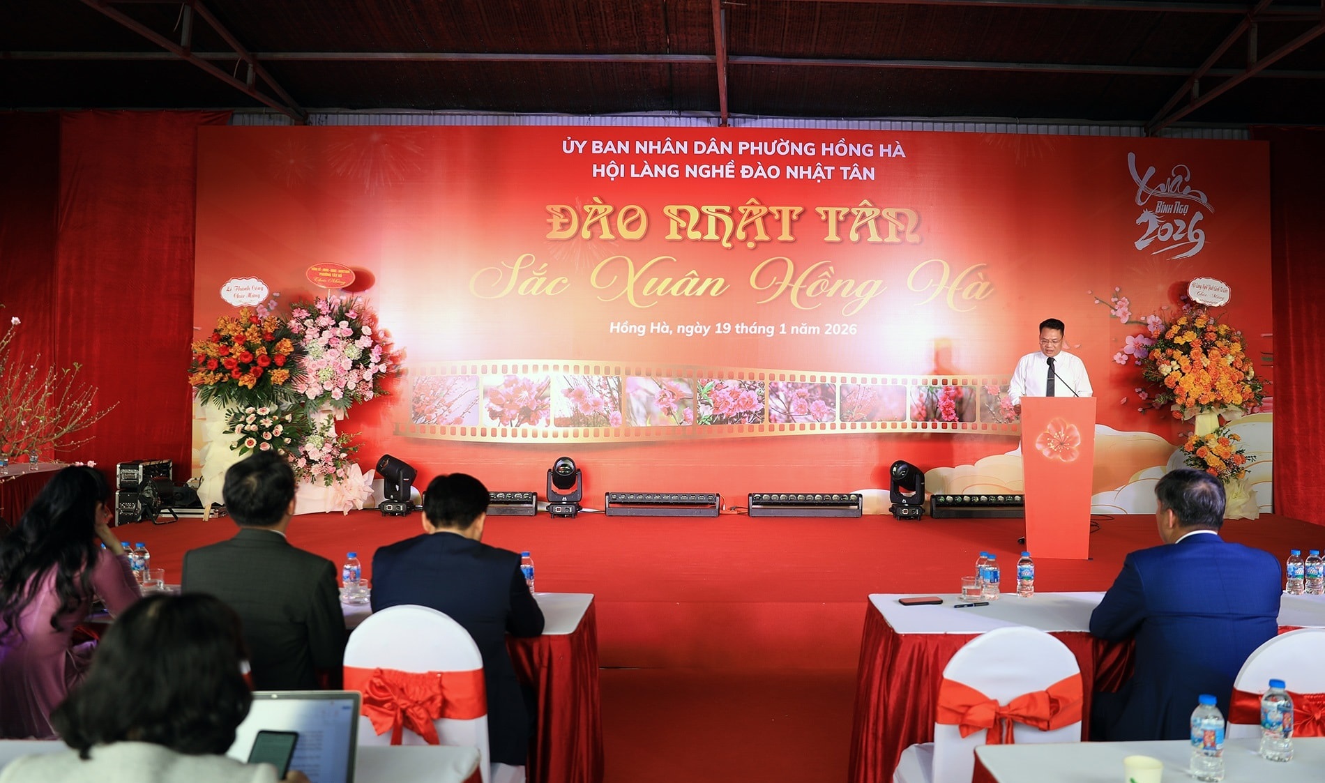 Phường Hồng Hà rực rỡ sắc xuân với lễ hội quất Tứ Liên và đào Nhật Tân, tôn vinh tinh hoa làng nghề