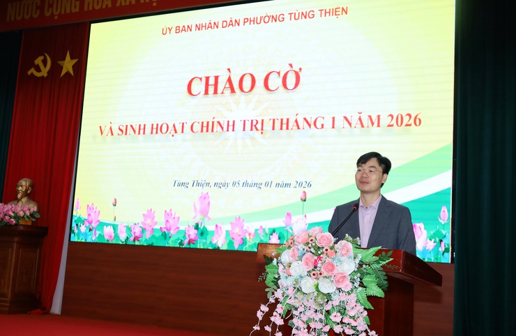 Phường Tùng Thiện siết kỷ cương qua buổi sinh hoạt chính trị gắn trách nhiệm từng cán bộ