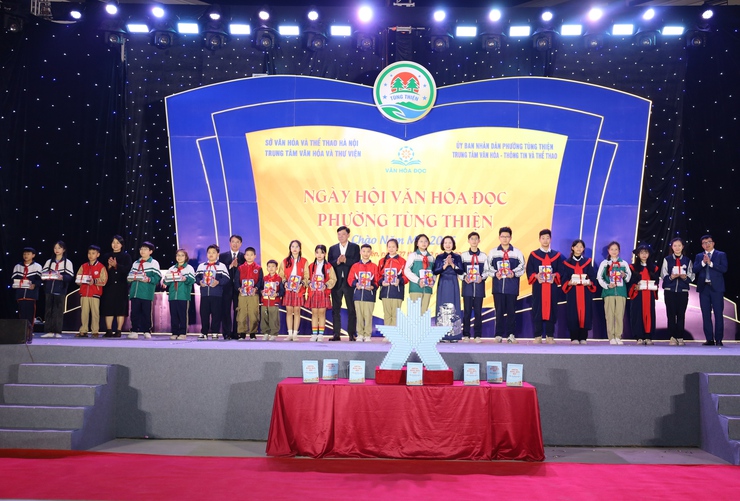 Phường Tùng Thiện lan tỏa văn hóa đọc: Khơi dậy đam mê tri thức, bồi đắp nền tảng phát triển thế hệ trẻ