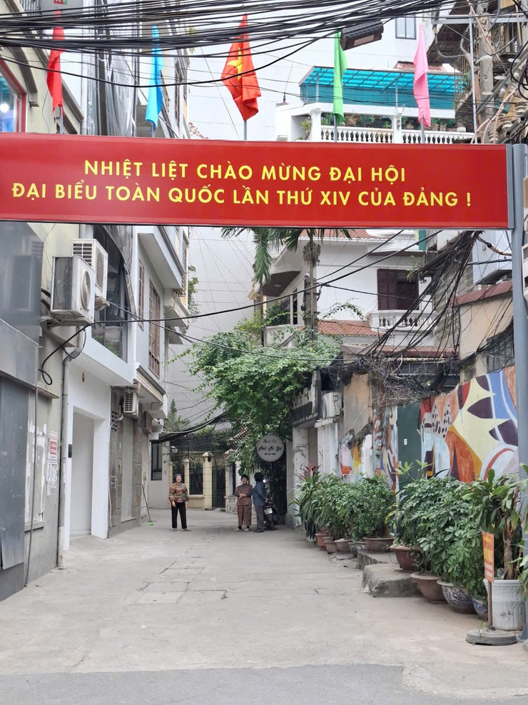 Phường Ngọc Hà đồng loạt chỉnh trang đô thị, tổng vệ sinh môi trường, tạo diện mạo mới đón Tết 2026