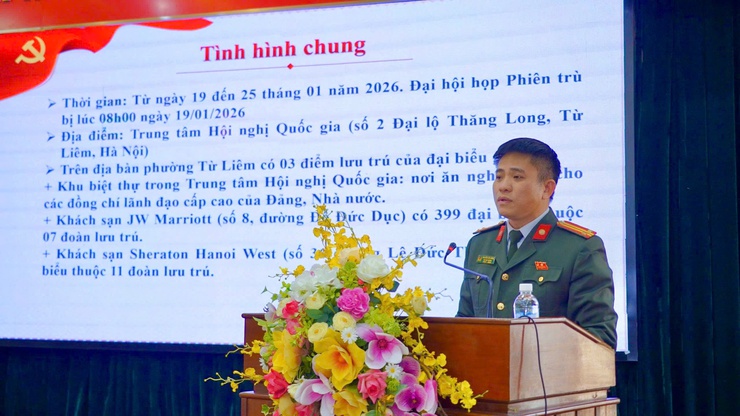 Công an phường Từ Liêm siết chặt phương án bảo đảm an ninh, trật tự, chủ động từ sớm bảo vệ tuyệt đối an toàn Đại hội XIV của Đảng