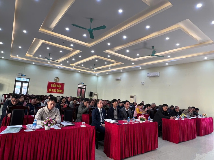 Hội Nông dân xã Phù Đổng phát động phong trào thi đua năm 2026, thúc đẩy “Nông dân số - Nông nghiệp sạch – Môi trường xanh”